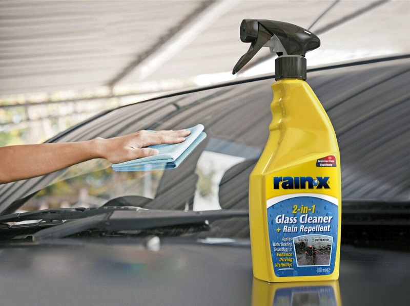 Rain-X 2-IN-1 Glass Cleaner + Rain Repellent - čistič oken a tekuté stěrače 500 ml