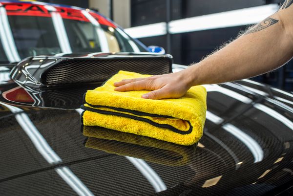 Meguiar's Supreme Drying Towel XL - extra hustý a savý sušicí ručník z mikrovlákna, 85 x 55 cm, 1 050 g/m2