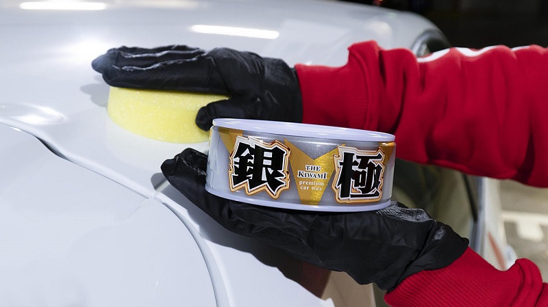 Soft99 Kiwami Set Light Wax & Shampoo - tvrdý vosk a autošampon na světlé laky